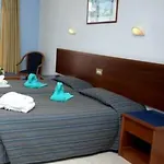 Eleni فندق 4*