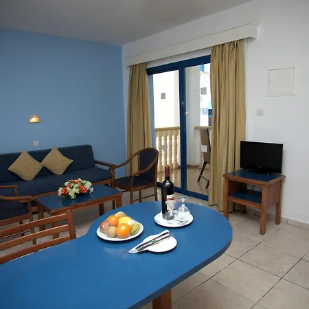 Eleni Hotel Klorakas