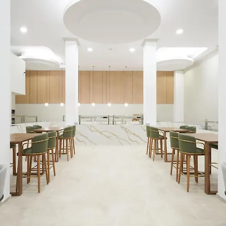 Eleni Hotel Klorakas