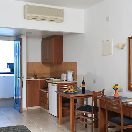 Eleni Otel 4*