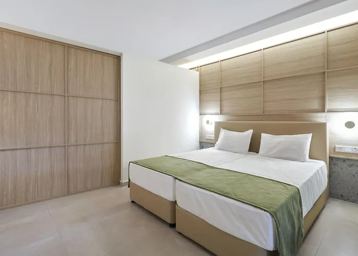 Eleni Hotel Klorakas